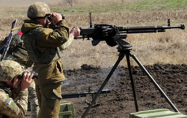 В зоні АТО зафіксовано 30 обстрілів українських позицій