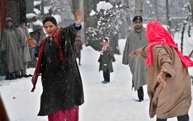 В Индии дети не ходят в школу из-за холодов