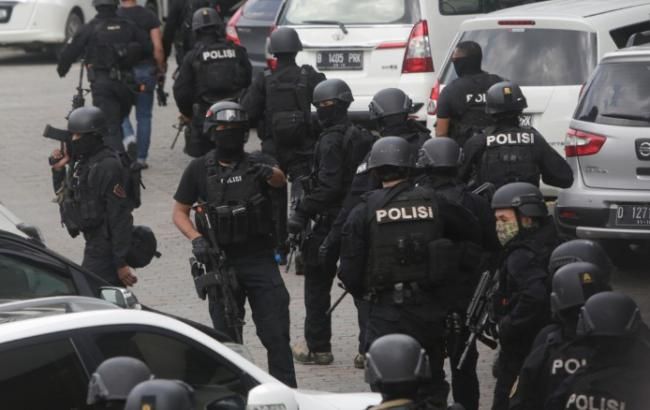 В Джакарте произошли новые взрывы