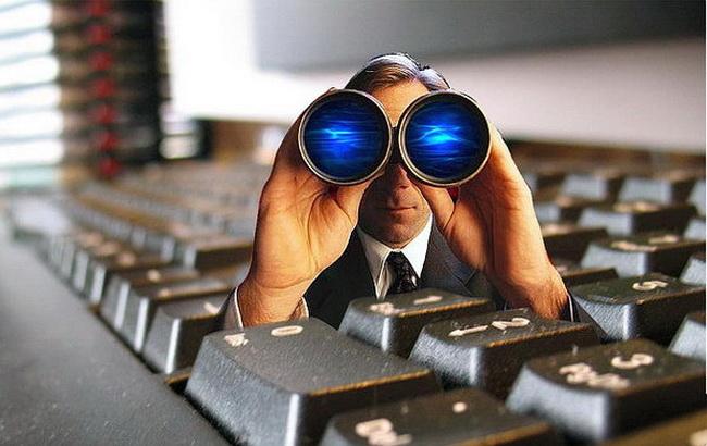 Каждый четвертый россиянин заклеивает веб-камеру, - опрос