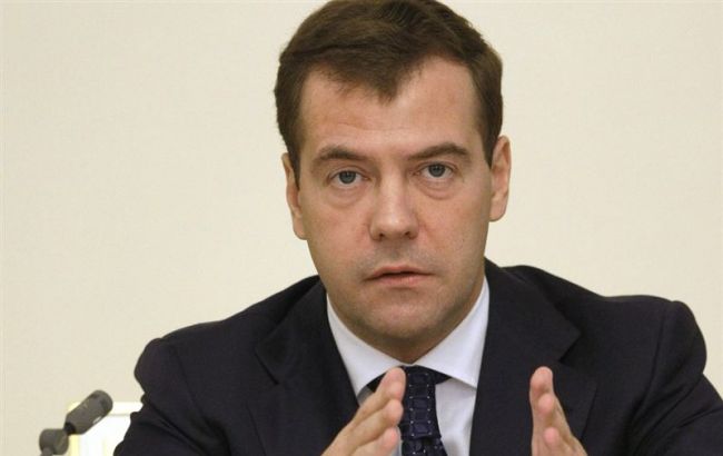 Медведєв оцінив збитки Росії від анексії Криму в 25 млрд євро