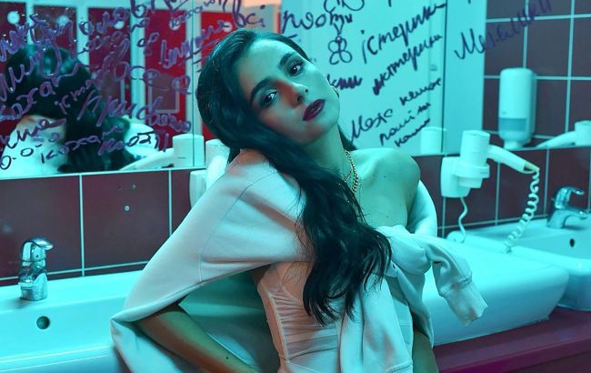 Анна Трінчер зібралася заміж, але її сім'я проти: "не подзвонили, не запросили"