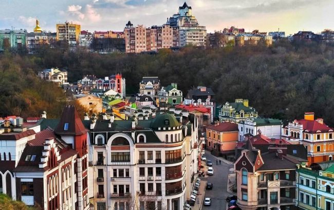 Иностранные туристы увеличили свои расходы в Украине