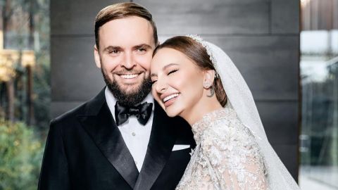 Я еще никогда так не любила: украинская певица вышла замуж за российского бизнесмена