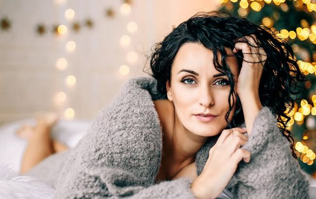 Зірка "МастерШеф" Ліза Глінська замилувала фото з 5-місячними доньками: на кого вони схожі