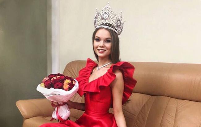 "Я готова": "Міс Росія 2018" зібралася на Донбас