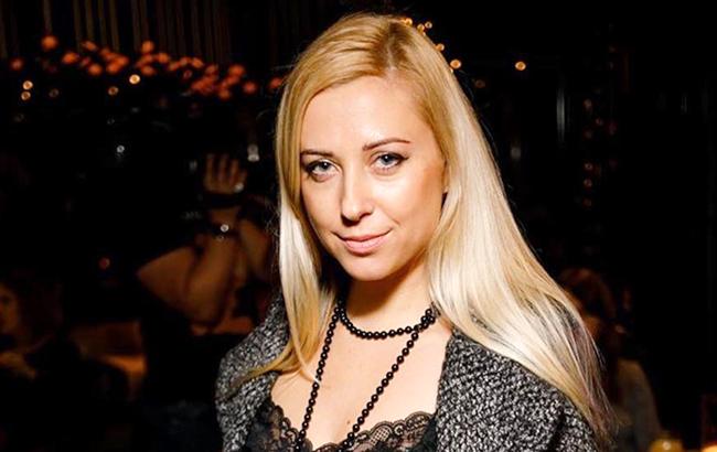 "Кому прическу?": Тоня Матвиенко показала забавное видео с малышкой-дочерью