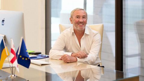 Екс-мер Києва об'явився і вимагає зробити російську мову державною