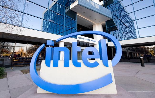 Річний прибуток Intel скоротився на 2% до 11,4 млрд доларів