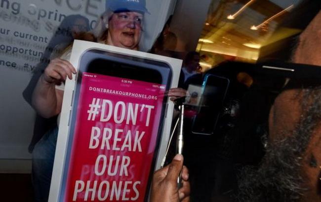 ФБР предложило разблокировать iPhone террориста израильской IT-компании