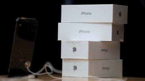 iPhone 7 Plus і iPhone 8 визнані вінтажними | РБК-Україна