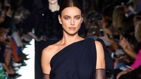 Неперевершена: Ірина Шейк підкорила Нью-Йорк стильним виходом в розкішній сукні