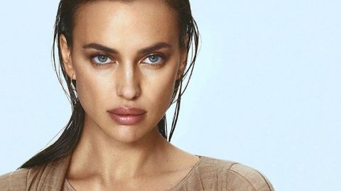 Икона стиля: Ирина Шейк демонстрирует идеальную фигуру в бежевом total look от Burberry