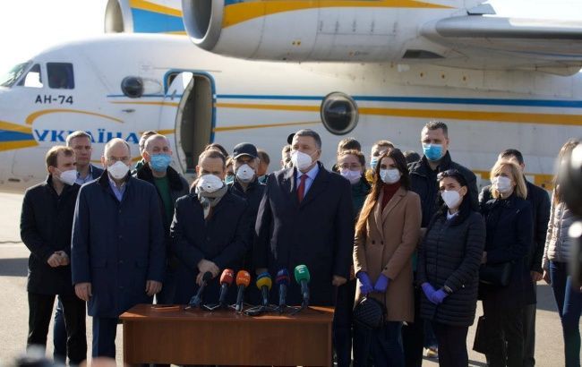 Українським медикам в Італії продовжили термін відрядження