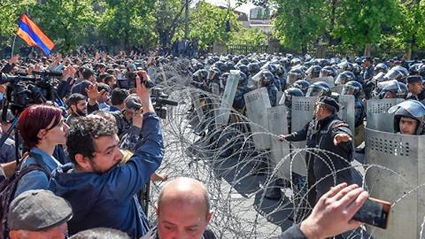 Кількість затриманих на протестах в Єревані досягла 80