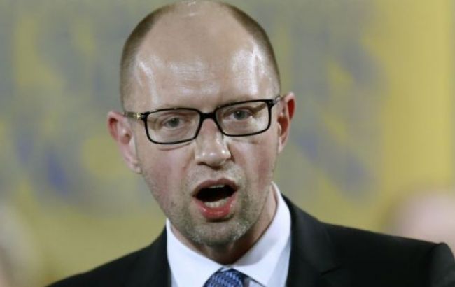 Яценюк доручив міністерствам проаналізувати послання Порошенко Раді