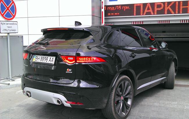 Впереди планеты всей: в Киеве замечен новейший кроссовер Jaguar