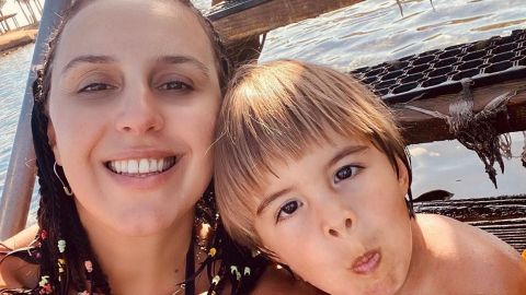 Який же він гарненький: Джамала захопила фанатів знімком з сином на відпочинку