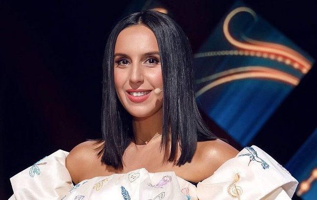 Это восторг: Джамала перевоплотилась в "черного лебедя" в новой fashion-съемке