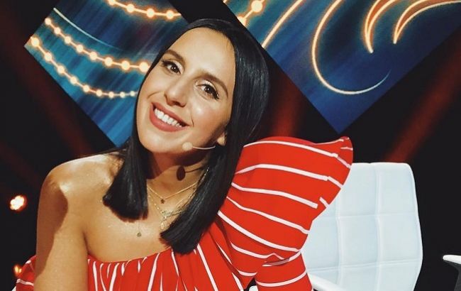 Утонченная элегантность: Джамала показала трендовый оверсайз-образ от Chlo&eacute;