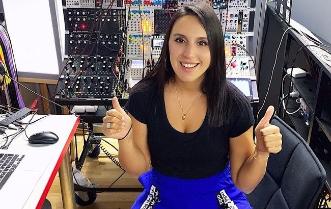 "По-справжньому щаслива": Джамала похвалилася творчими новинками