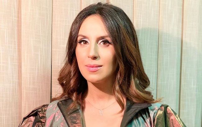 Затаившийся леопард: Джамала поразила фотосессией в поле в "хищном" образе