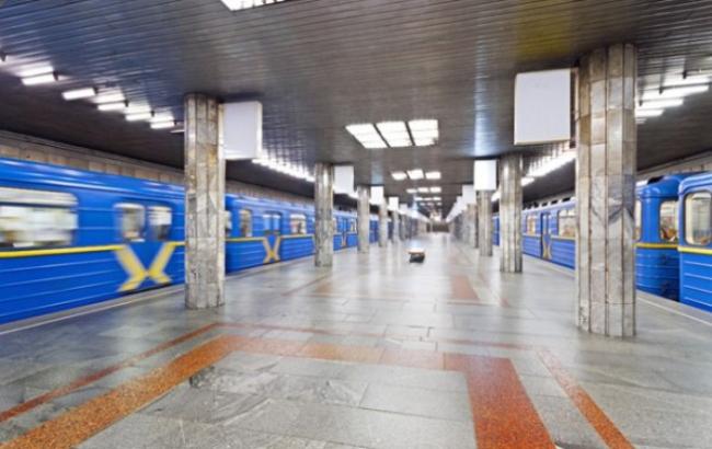 У Києві хочуть перейменувати станцію метро "Петрівка"