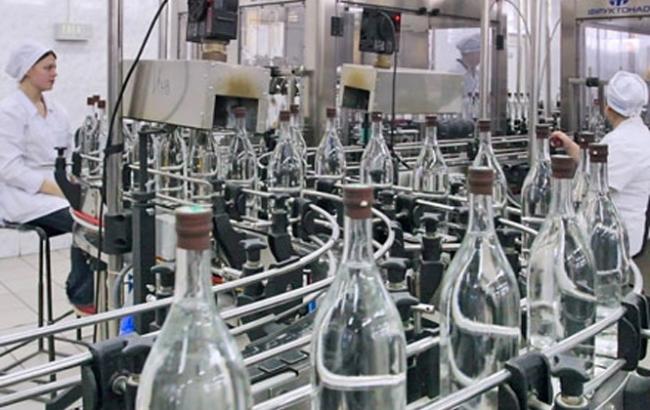 Кабмін пропонує Раді відмінити держмонополію на виробництво етилового спирту