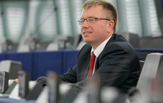 В Европарламенте обеспокоены приостановкой борьбы с коррупцией в Украине