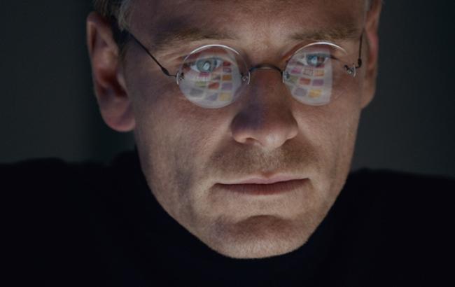 Фильм о Стиве Джобсе провалился в прокате