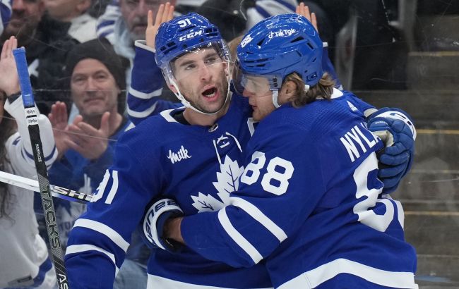 Вінгер "Торонто" з чотирма пунктами очолив топ-3 зірок вечора НХЛ: відео