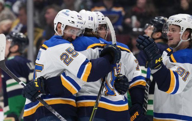 Лидер "Сент-Луиса" устроил разгром "Ванкувера" и возглавил топ-3 звезд вечера НХЛ: видео
