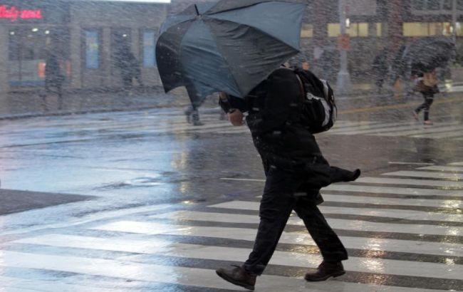 КМДА попереджає киян про сильні пориви вітру 31 січня