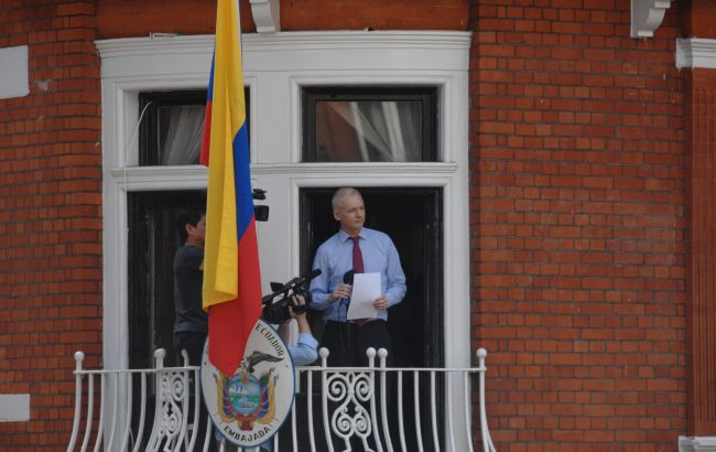 Ассанж впливав на вибори США з еквадорського посольства, - CNN