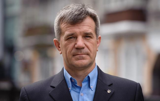 Власть дискредитирует себя и Украину в глазах международного сообщества, - Костанчук