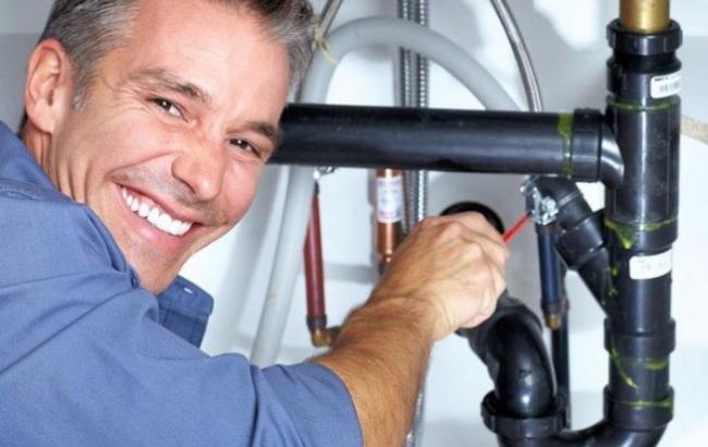 В Киеве мошенники выдают себя за коммунальщиков