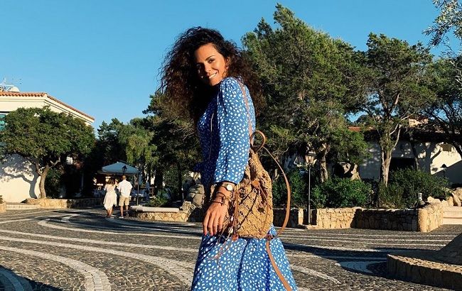 "Яка апетитна!" Настя Каменських у відвертому бікіні спокусила формами на яхті