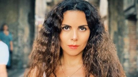 Знайшли женихів: Каменських з подругами повеселила йогою на Дівочій Горі в Києві