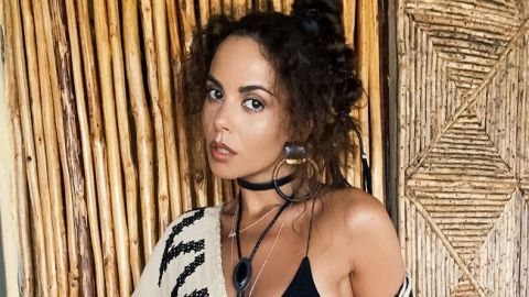 Кокетливые губки: Настя Каменских показала романтичный мейкап на День святого Валентина