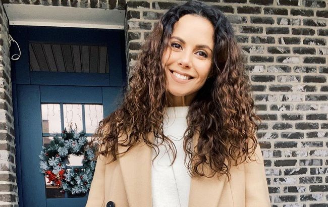 Следую за мечтой: Настя Каменских зарядила позитивом на солнечном фото