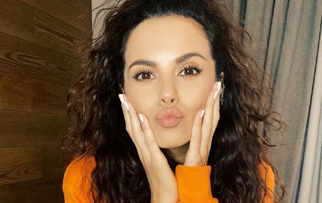 Әйелінің пиздасынан спермы жалау (порно онлайн)