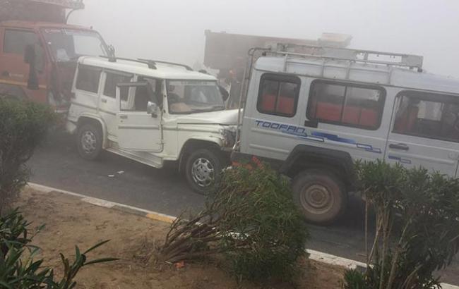 В Индии из-за тумана в ДТП попали 30 авто, есть жертвы