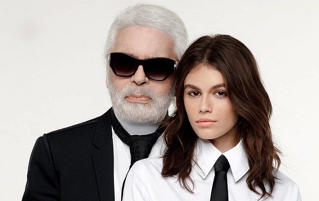 Звездный кутюрье: знаменитости в культовых нарядах от Карла Лагерфельда