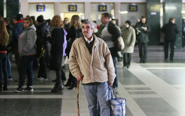 Касир міжнародної каси Київського залізничного вокзалу здивувала незнанням англійської мови