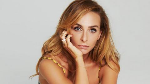 "Ідіть в ж*пу": видворена з України російська ведуча жорстко відповіла критикам (відео)