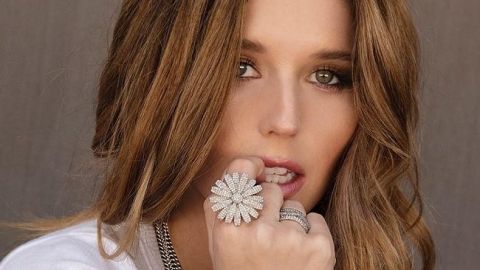 Беременность или неудачный наряд? Кэтрин Шварценеггер "засветила" округлившийся животик