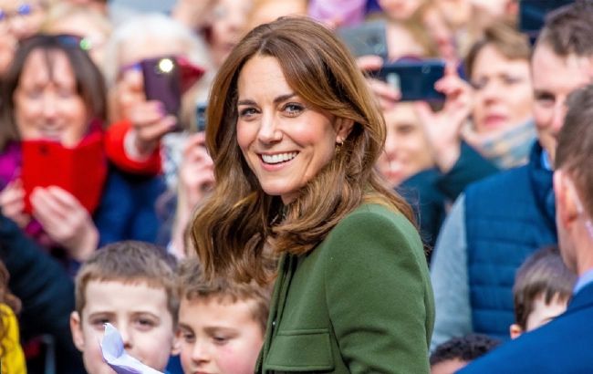 Позорит Кейт Миддлтон: королевская семья судится с известным журналом из-за статьи о герцогине