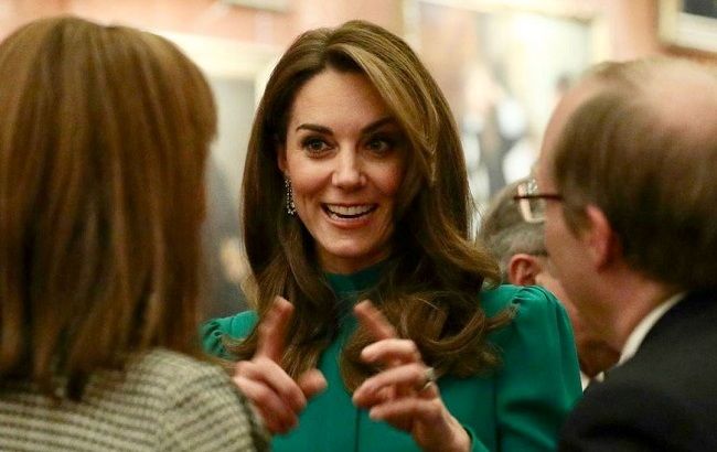 Чарівна: Кейт Міддлтон блищить в жіночній сукні з рослинним принтом