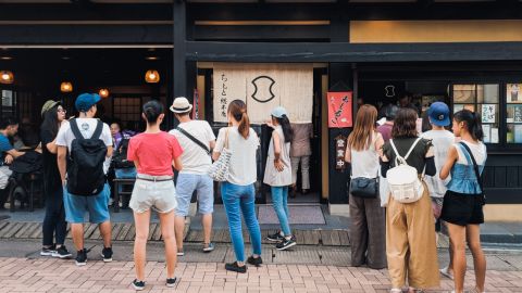 Нетипові традиції. Що заборонено робити у різних країнах: 24 неписані правила