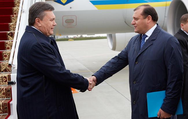 Янукович розмовляв з Добкіним, втікаючи з України, - охоронець